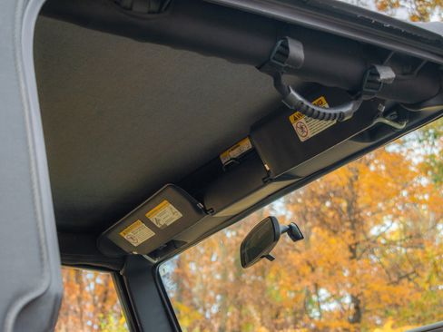 Used 2004 Jeep Wrangler SE w/ Ecco Tire & Wheel Group image 20