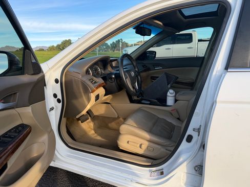 Used 2009 Honda Accord EX-L image 10