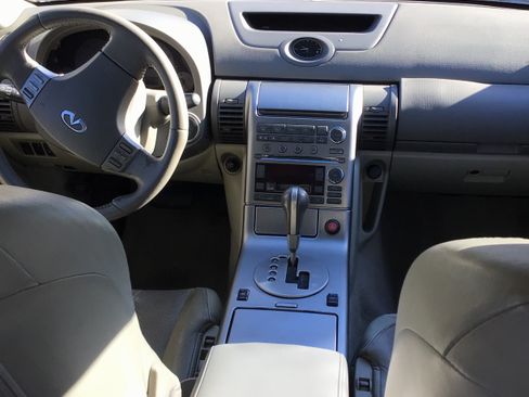 Used 2004 INFINITI G35 Coupe w/ Premium Pkg image 12