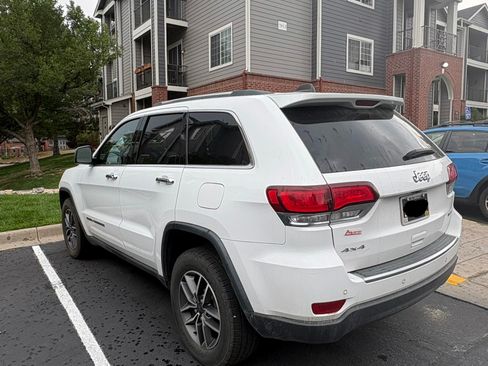Used 2021 Jeep Grand Cherokee Limited AWD/4WD image 2