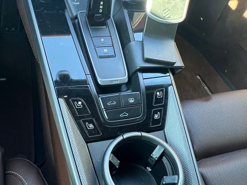 Used 2021 Porsche 911 Carrera image 21