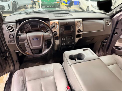 Used 2013 Ford F150 XLT w/ Luxury Equipment Group image 9