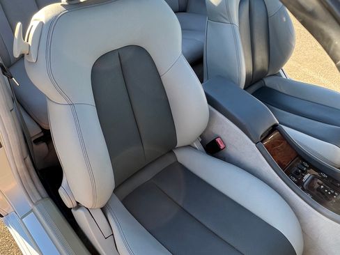 Used 2000 Mercedes-Benz CLK 320 CLK 320 Cabriolet 2D image 23