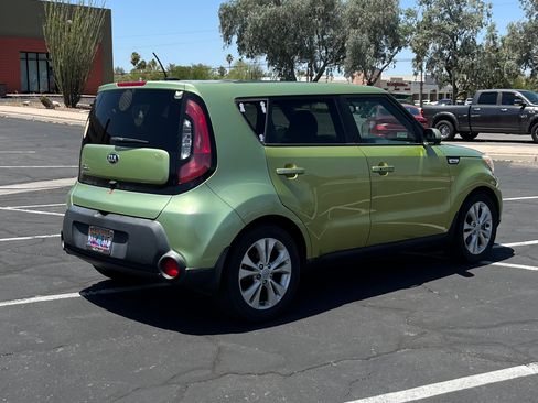 Used 2015 Kia Soul + w/ Primo Package FWD image 5
