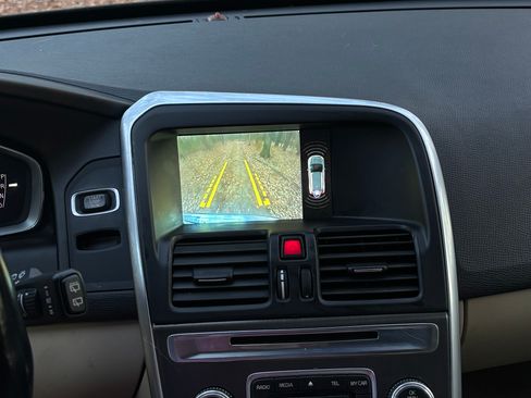 Used 2015 Volvo XC60 T5 image 18