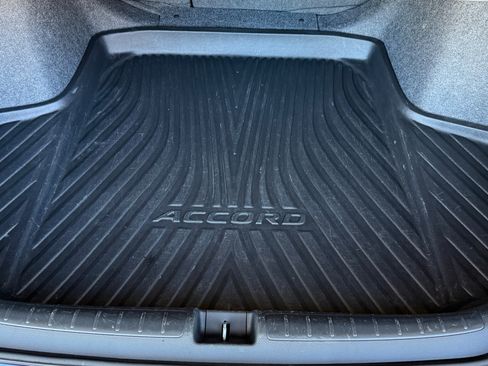 Used 2019 Honda Accord EX-L image 5