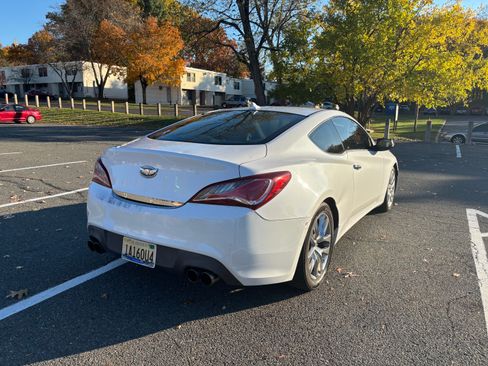 Used 2013 Hyundai Genesis 2.0T image 6