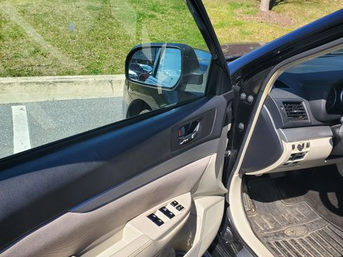 Used 2014 Subaru Legacy 2.5i Premium image 11