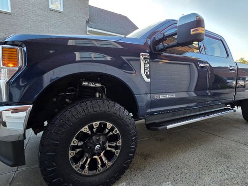 Used 2020 Ford F350 XLT w/ XLT Premium Package image 14