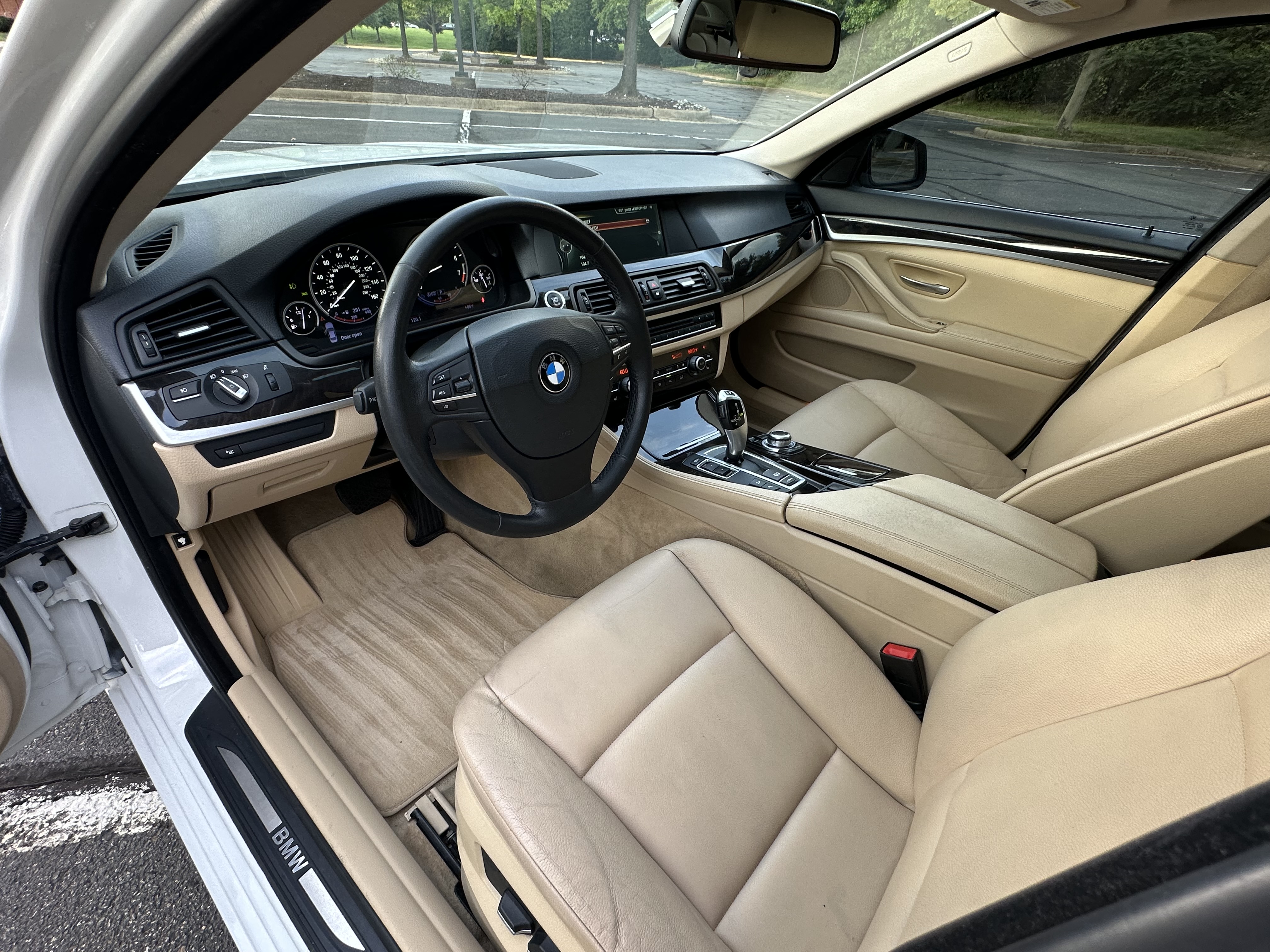 Used 2013 BMW 535i xDrive Sedan AWD/4WD image 13
