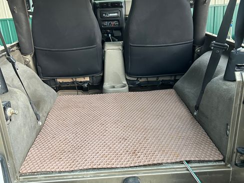 Used 2004 Jeep Wrangler X w/ Convenience Group image 7