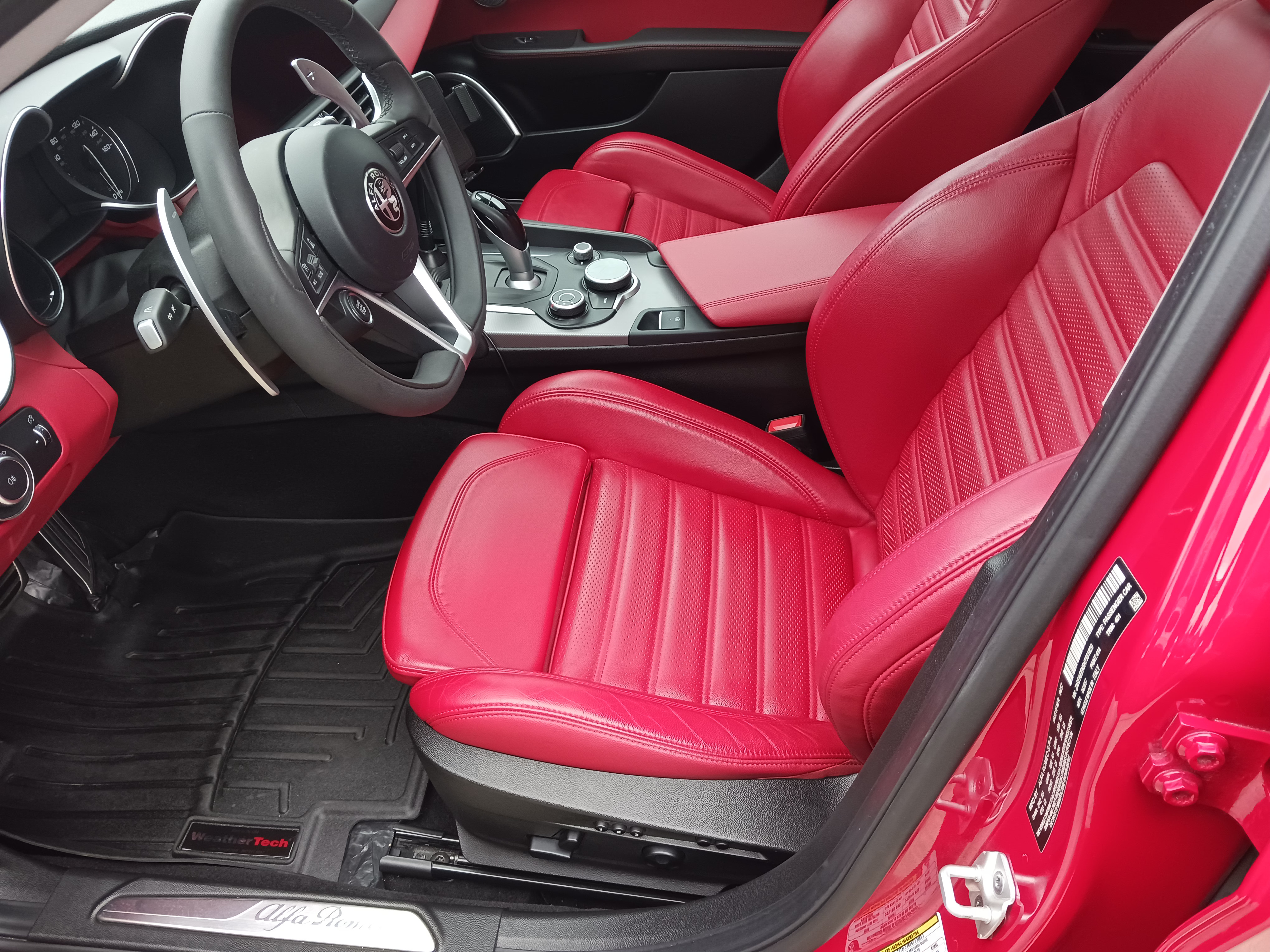 Used 2017 Alfa Romeo Giulia Ti w/ TI 19" Sport Package AWD/4WD image 19
