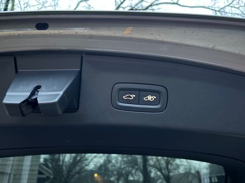 Used 2021 Polestar Polestar 2 image 16