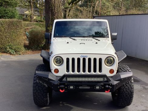 Used 2009 Jeep Wrangler Unlimited X image 5