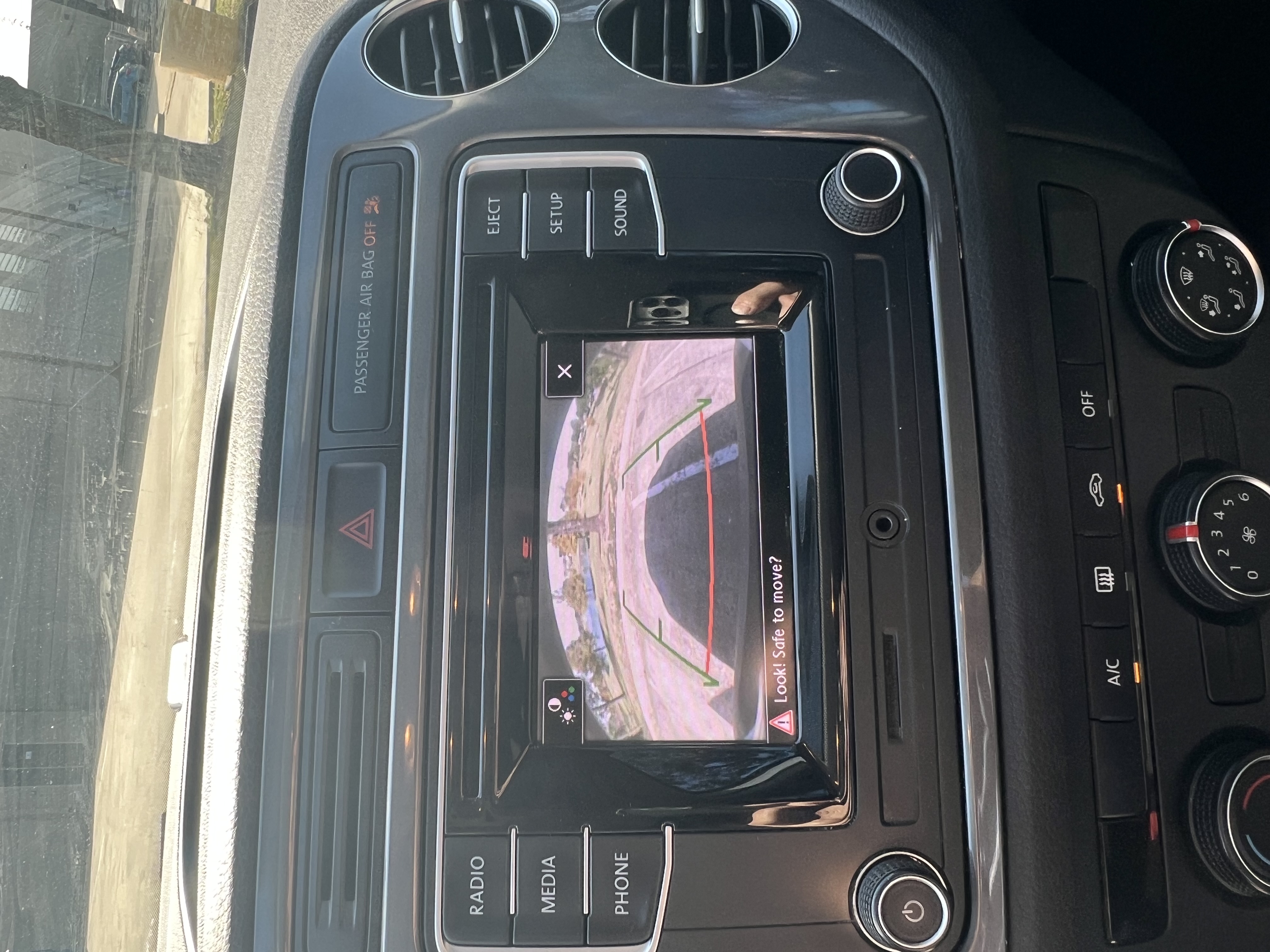 Used 2017 Volkswagen Tiguan S FWD image 13