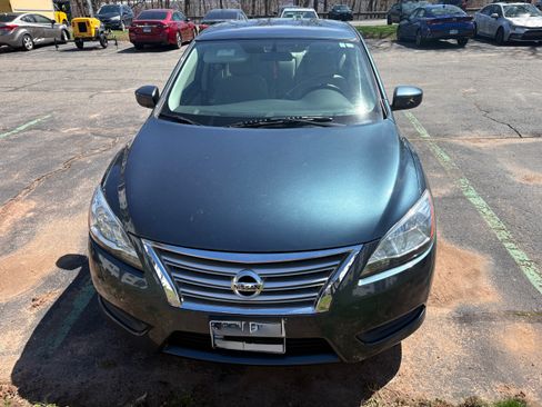 Used 2015 Nissan Sentra SV FWD image 1