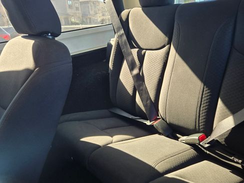 Used 2018 Jeep Wrangler Sport image 28