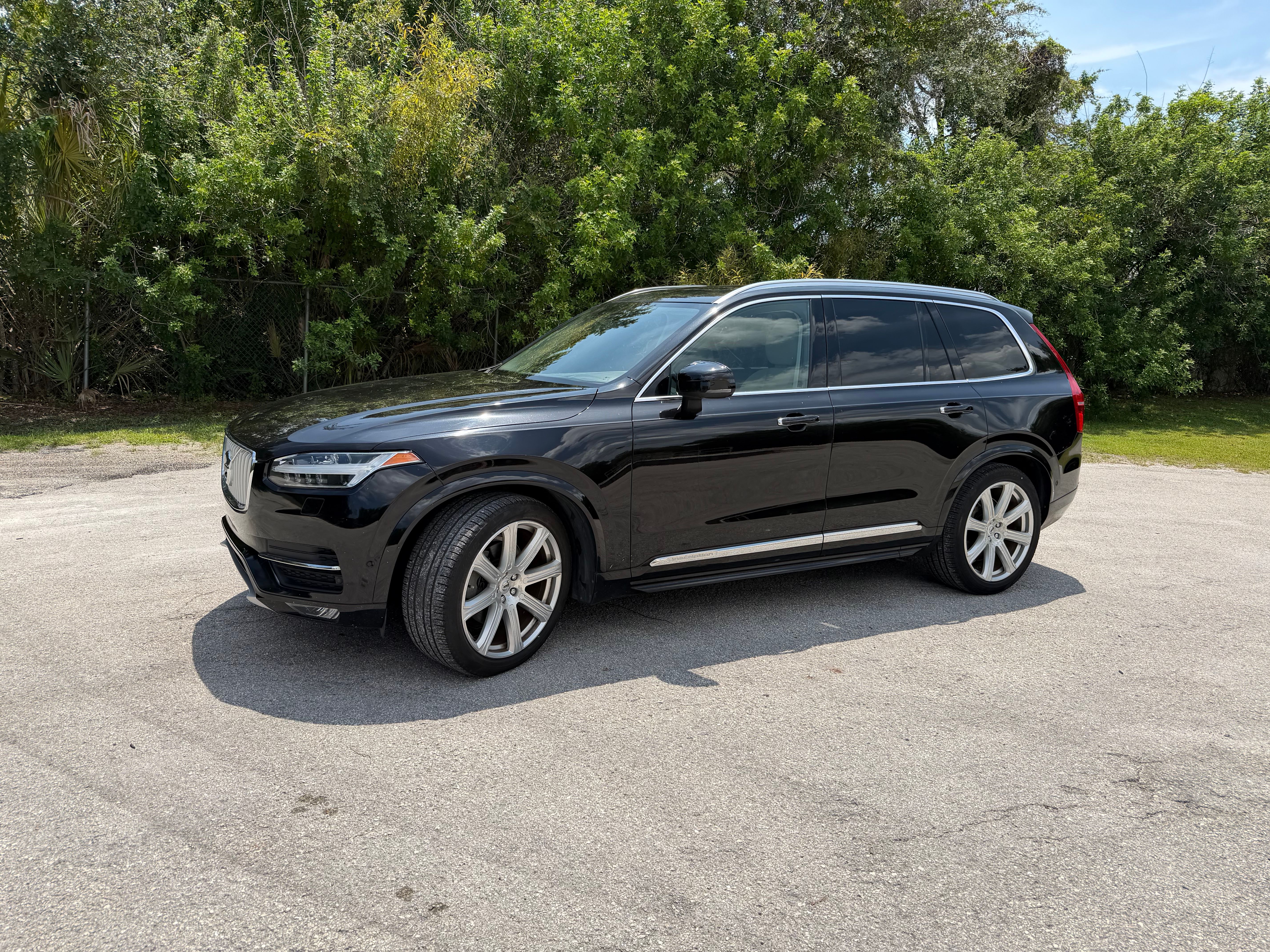 Used 2016 Volvo XC90 T6 Inscription w/ Vision Package AWD/4WD image 1