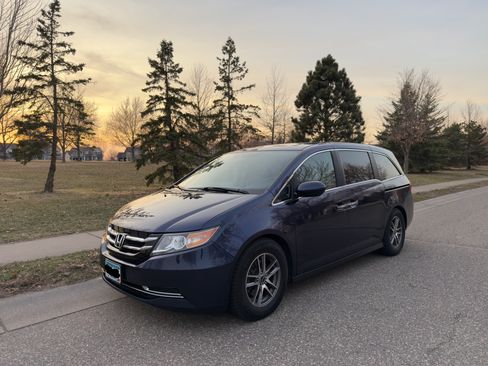 Used 2014 Honda Odyssey EX-L image 1