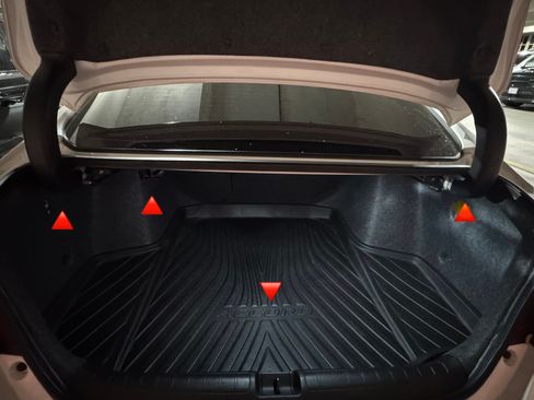 Used 2018 Honda Accord Sport image 17