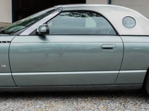 Used 2004 Ford Thunderbird Pacific Coast image 4