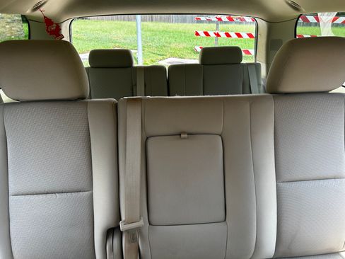 Used 2013 Chevrolet Tahoe LS image 26