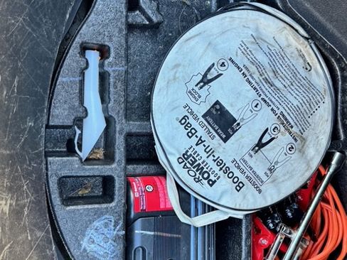 Used 2015 Lincoln MKZ Hybrid w/ Equipment Group 202A Reserve image 13