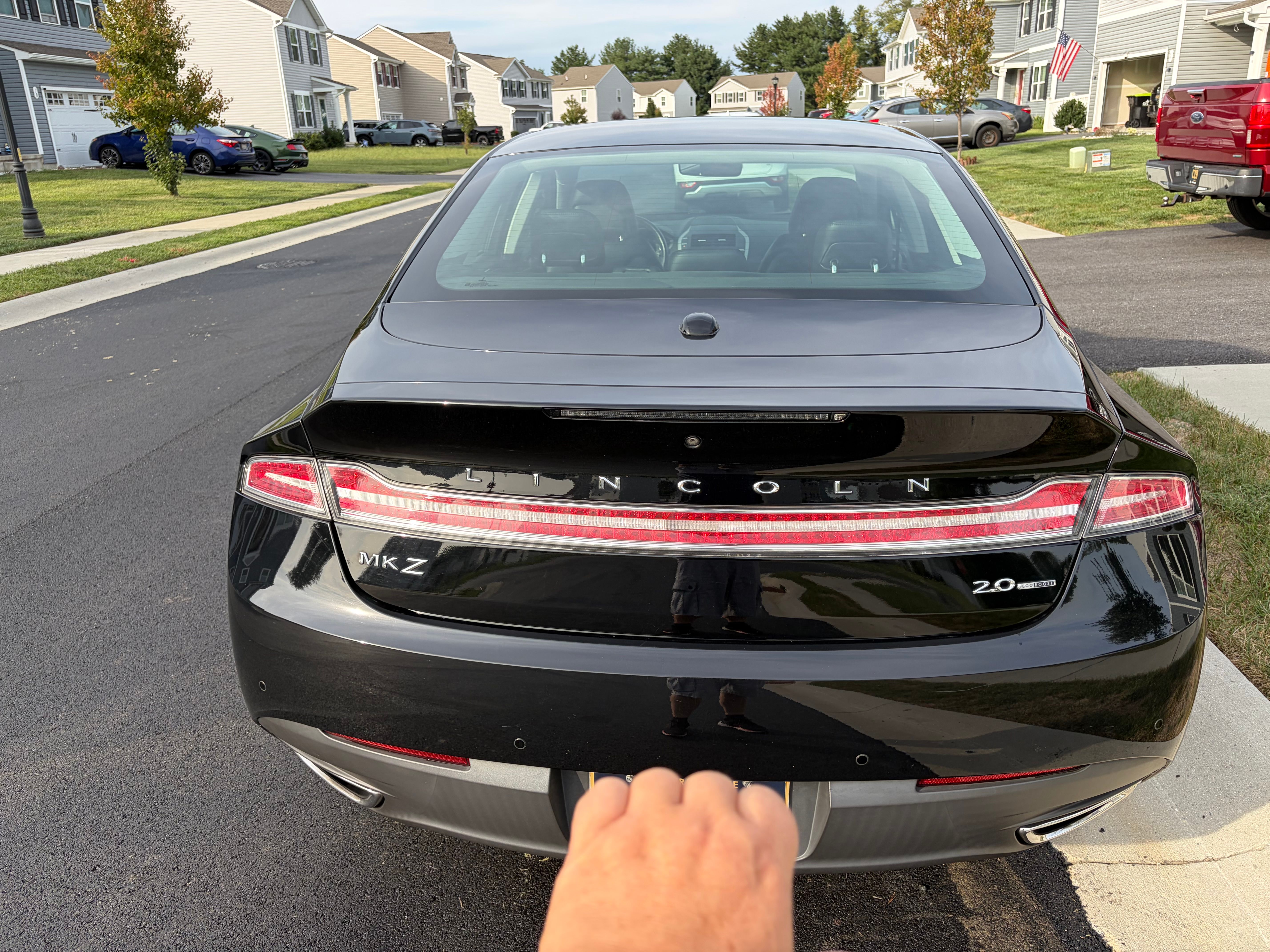 Used 2016 Lincoln MKZ FWD image 8