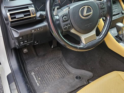 Used 2020 Lexus RC 300 AWD w/ Premium Package image 12