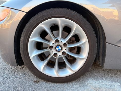 Used 2004 BMW Z4 2.5i image 28