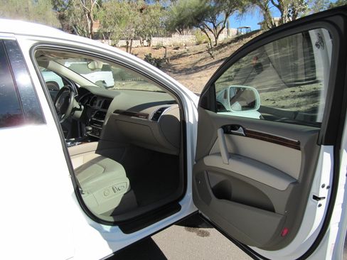 Used 2015 Audi Q7 3.0T Premium Plus image 16