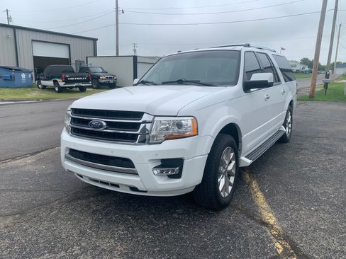Used 2017 Ford Expedition EL Limited RWD image 6
