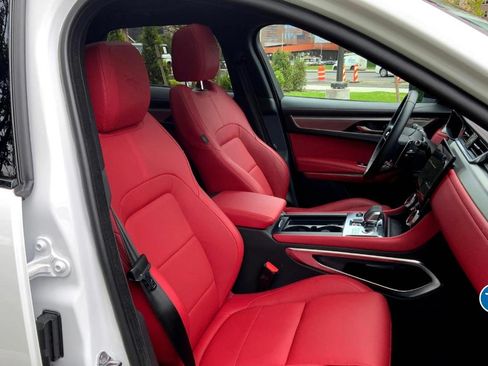 Used 2023 Jaguar F-PACE R-Dynamic S image 10