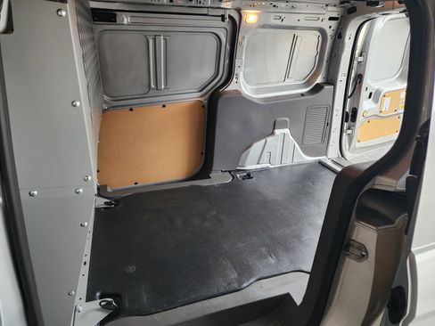 Used 2022 Ford Transit Connect XL w/ Trailer Tow Package image 20