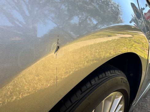 Used 2018 Toyota Camry XLE image 10