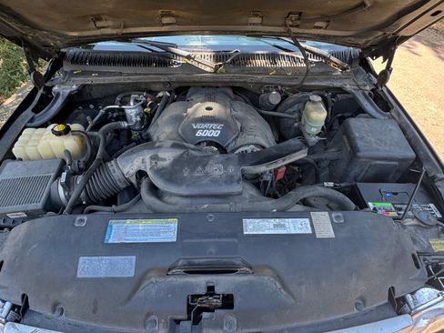 Used 2001 GMC Yukon XL Denali AWD/4WD image 16