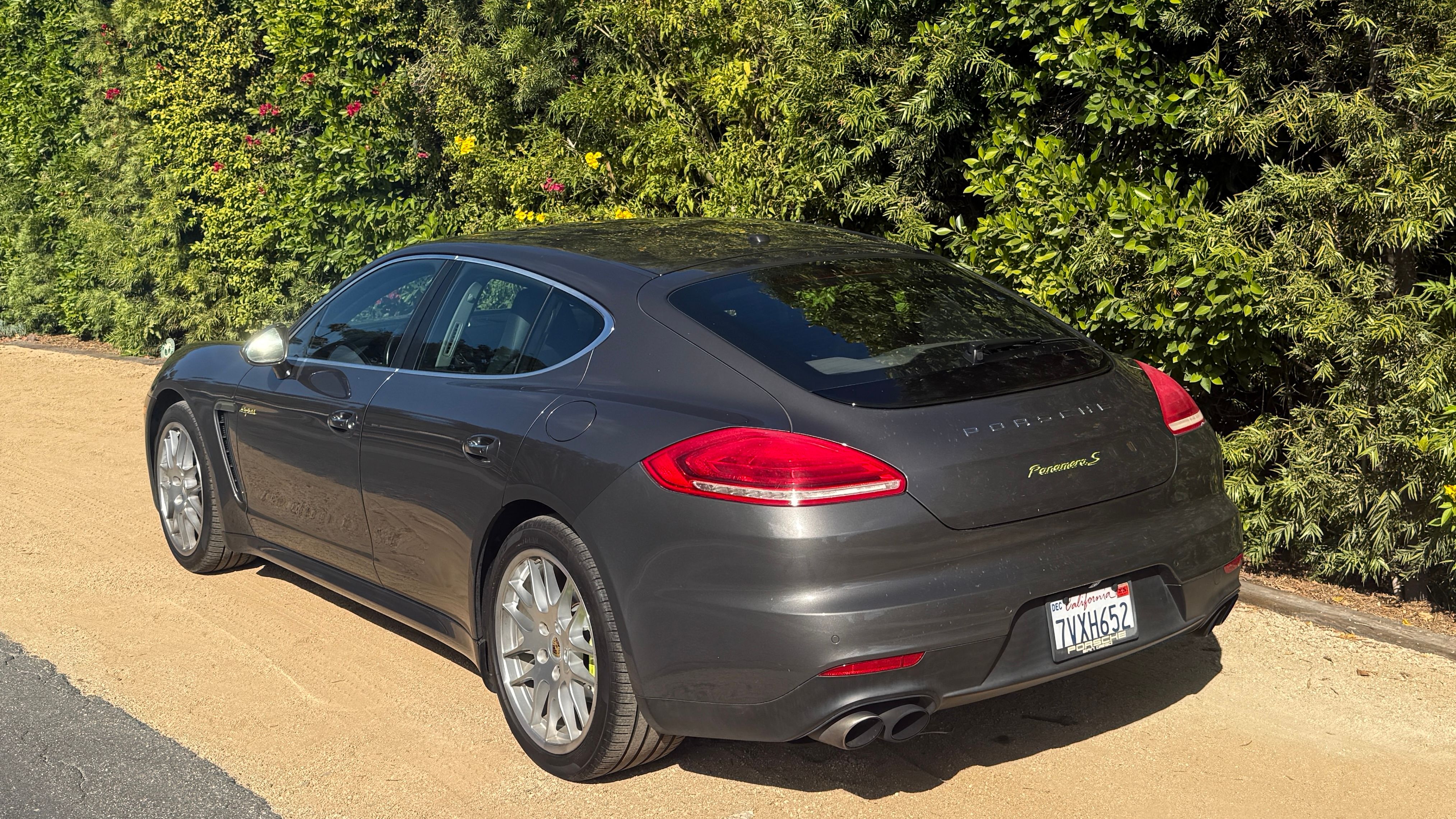 Used 2016 Porsche Panamera S RWD image 5