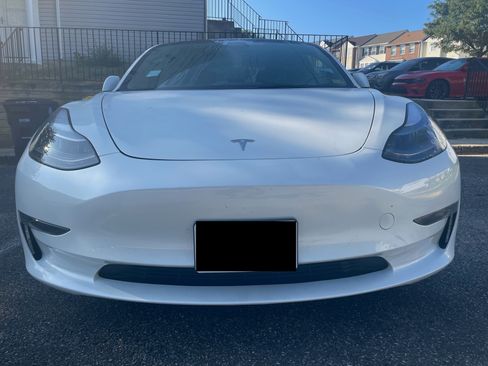 Used 2023 Tesla Model 3 Standard Range image 5