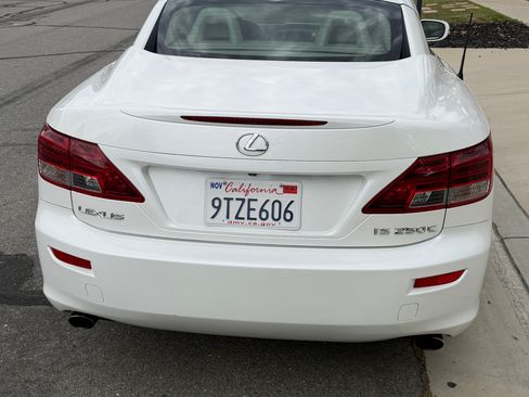Used 2010 Lexus IS 250C RWD image 4