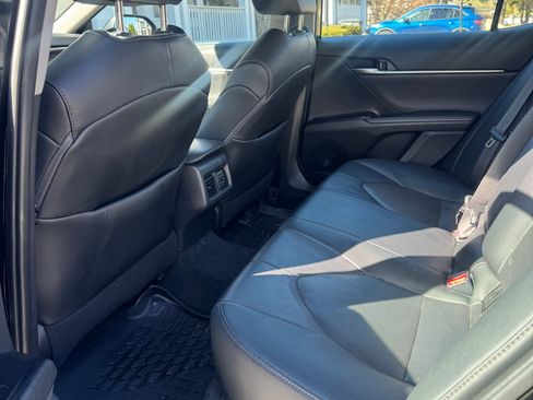 Used 2020 Toyota Camry XLE image 15