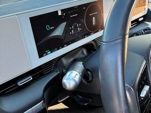 Used 2023 Hyundai Ioniq 5 SE RWD image 4