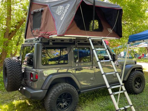 Used 2019 Jeep Wrangler Unlimited Sport image 27