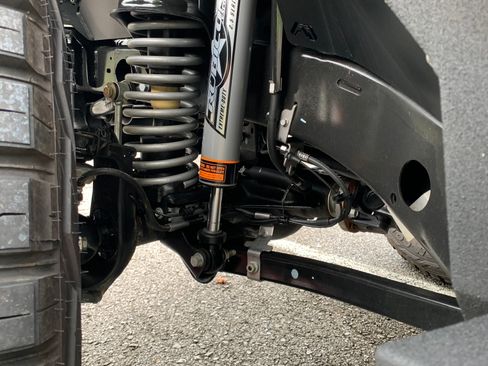 Used 2019 Jeep Wrangler Unlimited Sahara image 6