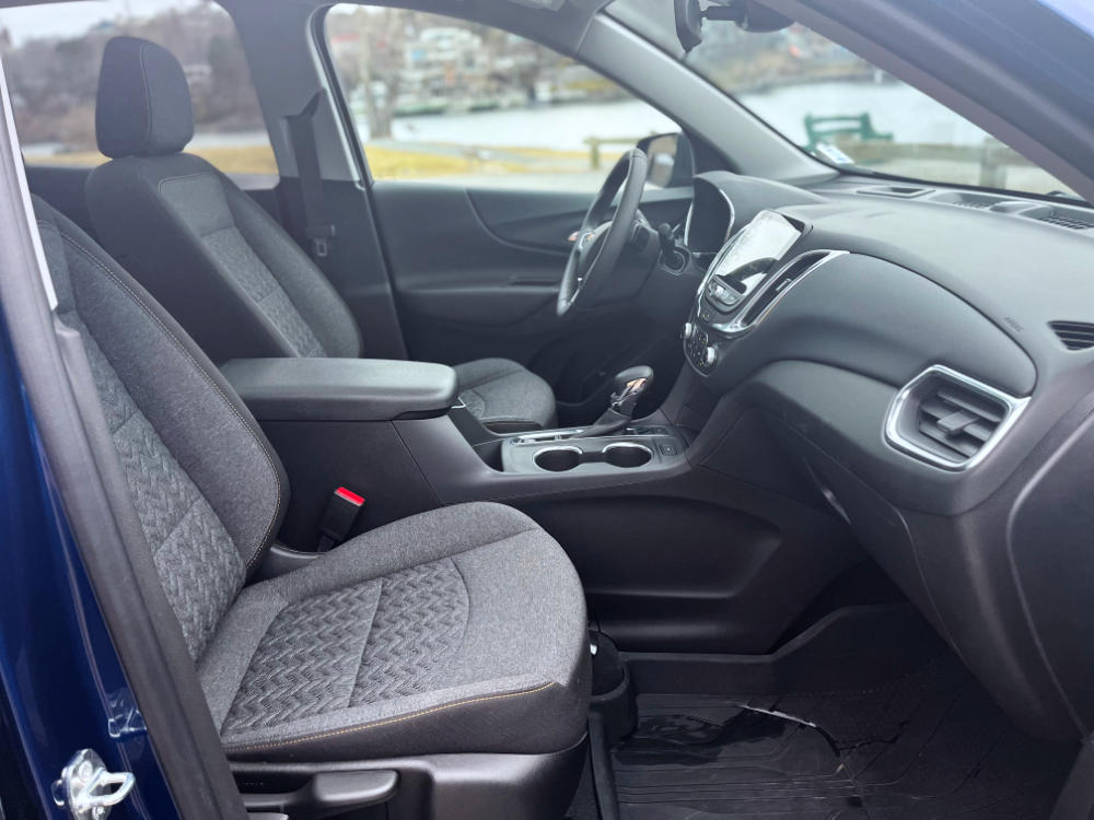 Used 2022 Chevrolet Equinox LT FWD image 4