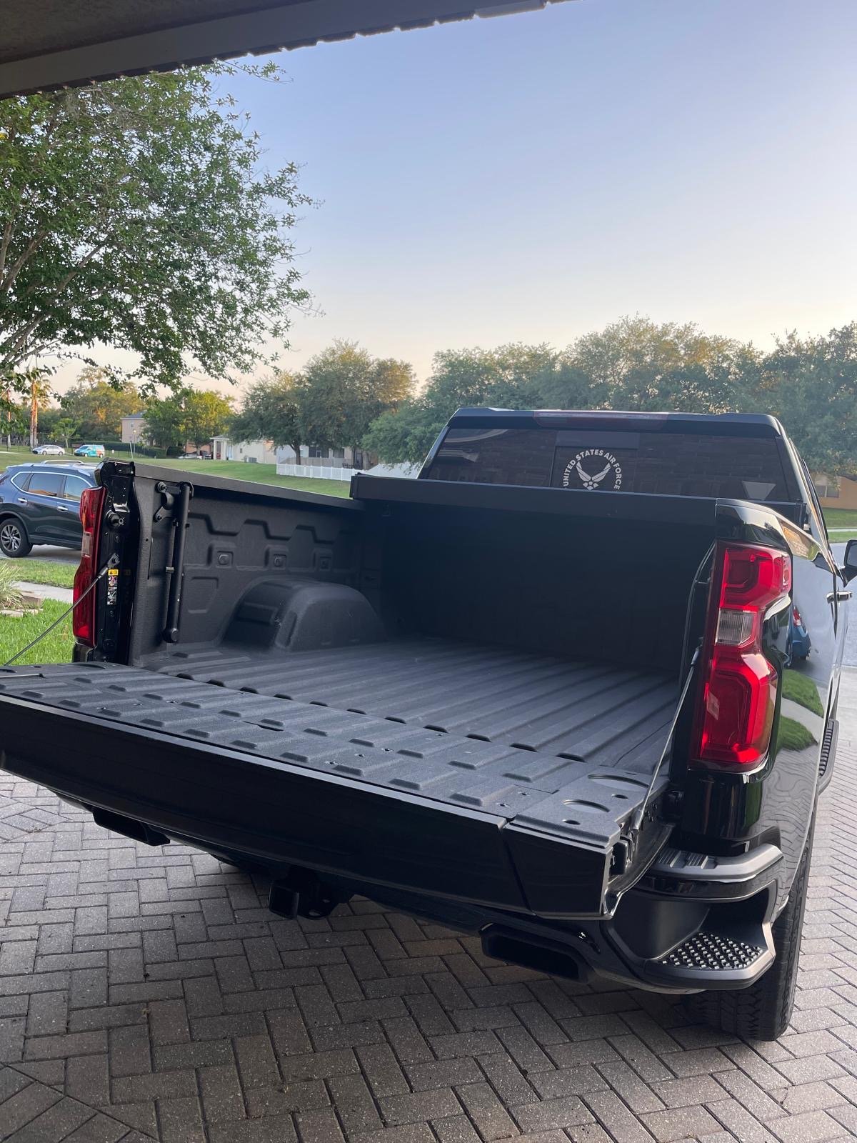 Used 2022 Chevrolet Silverado 1500 LT Trail Boss w/ LT Trail Boss Premium Package AWD/4WD image 16