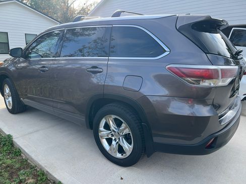 Used 2015 Toyota Highlander Limited image 8