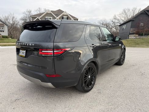 Used 2018 Land Rover Discovery HSE Luxury image 14