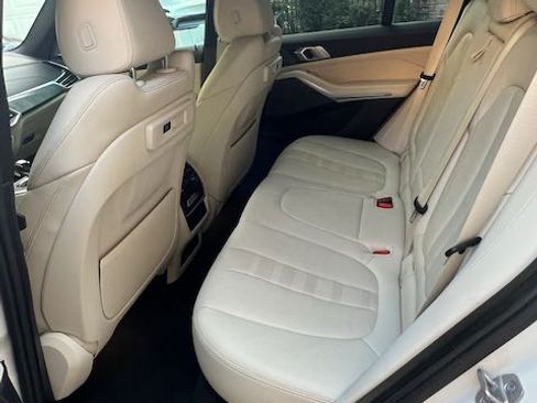 Used 2021 BMW X5 xDrive45e w/ M Sport Package image 14