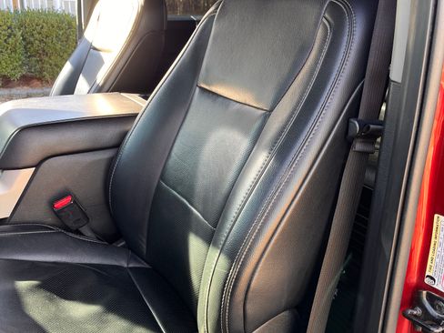 Used 2017 Ford F250 Lariat w/ Lariat Value Package image 17