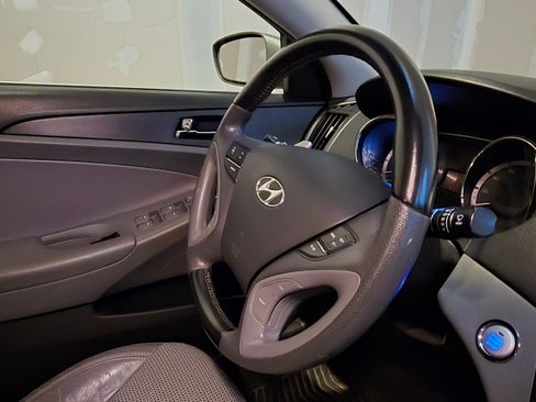Used 2013 Hyundai Sonata SE image 15